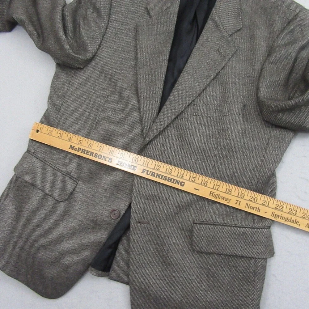 Oak Creek Sport Coat 42S Gray Birdseye Tweed Single Vent 100% Lambswool